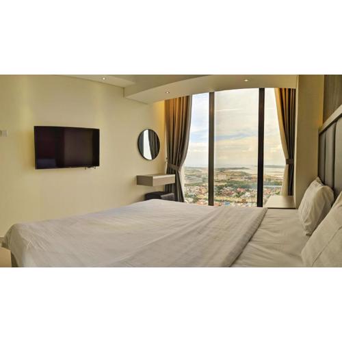 Lovina 3007 at Pollux Meisterstadt