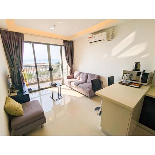 Lovina 9-17 at Harbour Bay Residence(Near Ferry)