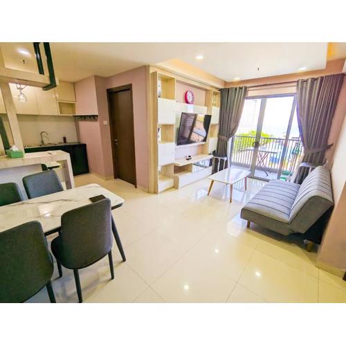 Lovina 909 Harbour Bay Residence