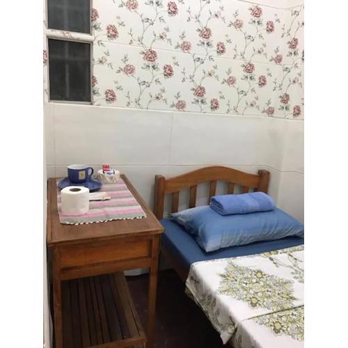 Lowest Price Room In Downtown with WiFi Room 4