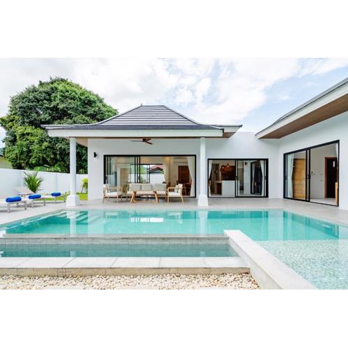 Luan Residence 3BR Pool Walk to Beach and Village