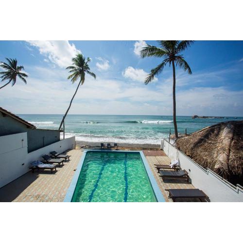 Lucky Seven Hikkaduwa