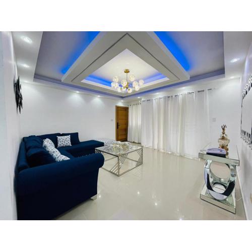 Lujos apartamentos Res Colinas 3 1er Piso con Terraza