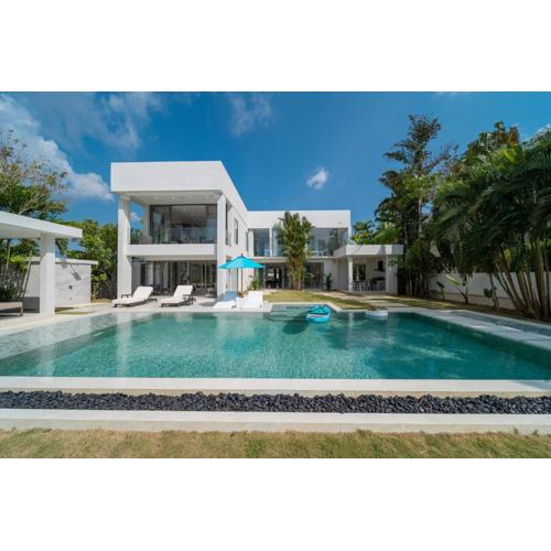 Lumière Villas Phuket - Golfside Retreat in Laguna