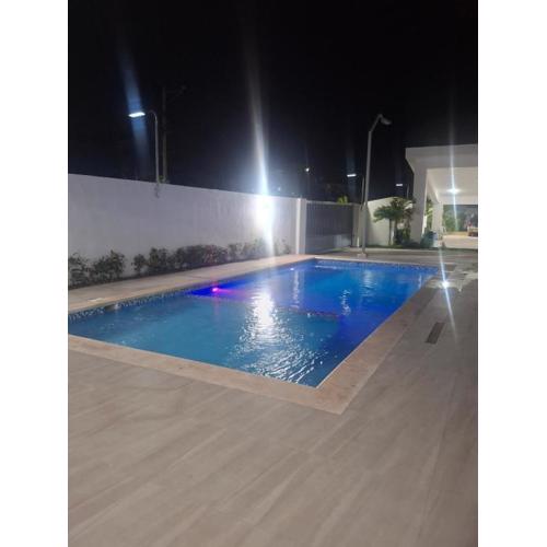 Luna airport retreat