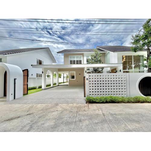 Luna Pool Villa Chiangmai