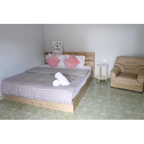 Lunar house - 2 min to Hatyai village