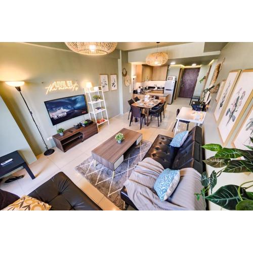 Lush 2br 98sqm MOA 200mbps Netflix XBOX Printer