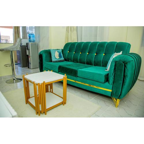 Lush Executive One Bedroom with free WI-FI