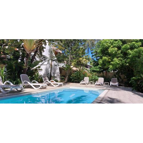 Lush Garden Villa with private pool