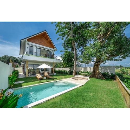 Lush Villa - 2BR with Rice Fields View