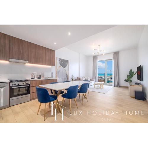 LUX - The La Mer Sea View Suite 3