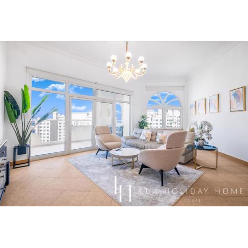 LUX - The Shoreline Penthouse Suite