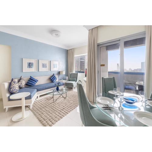 LUX 1 bed flat with Burj Khalifa View - 3 minute walk to Dubai Mall - Best Location - Best Balcony View