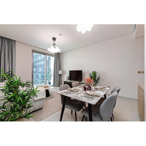 Lux 2BR Vida Dubai Mall Connected