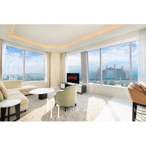 LUX Iconic Views at The Palm Tower Suite 3