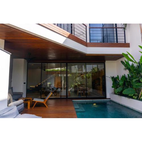 Lux Seis 3BR Canggu - Free Airport Transport and 24 Security