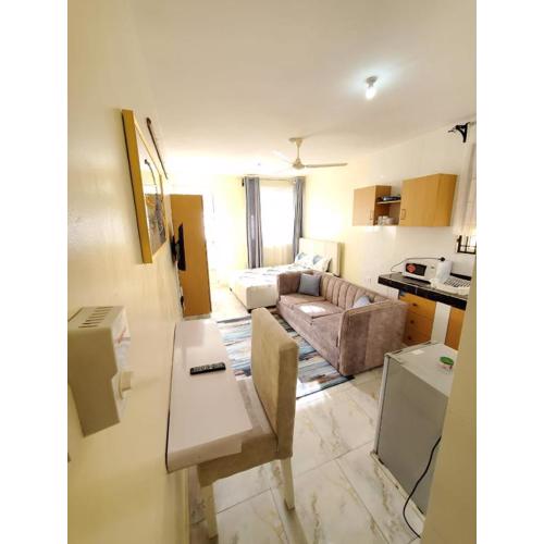 Lux Suites Carina Studio Apartments