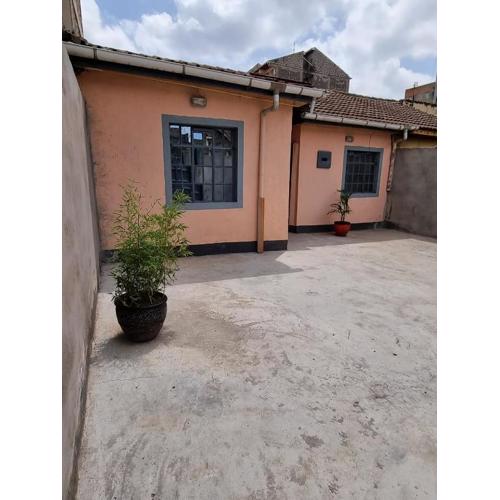 Lux Suites Donholm Family Bungalow