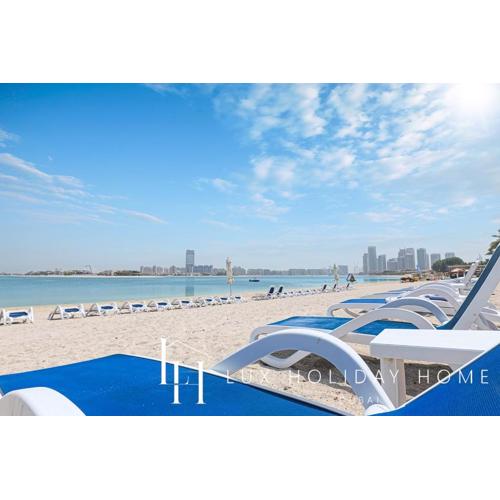 LUX The Grandeur Palm Garden View Suite