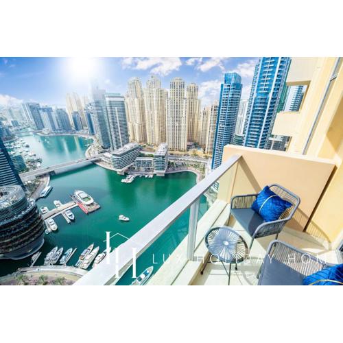 LUX The JW Marina Studio