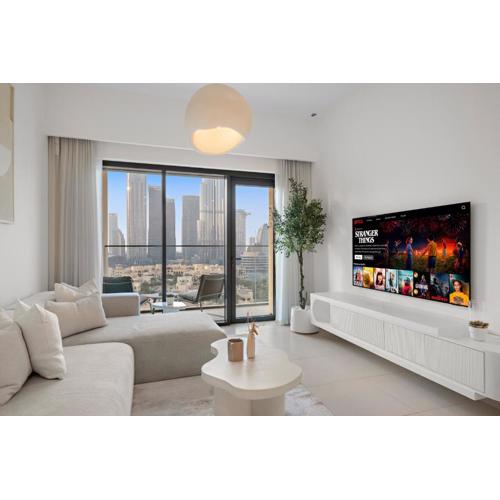 Luxe 2BR with Stunning Burj Khalifa Views