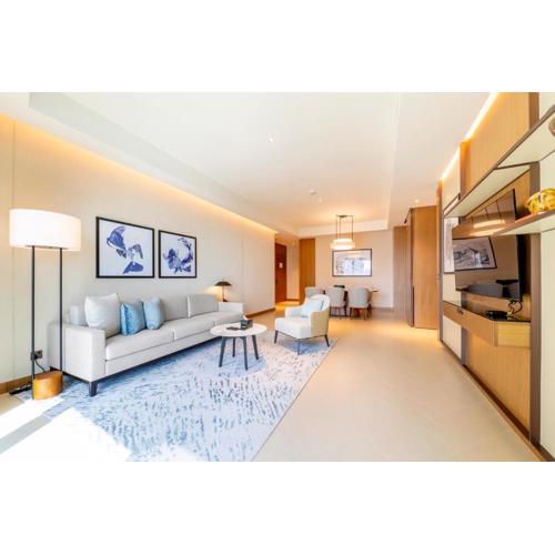 Luxe 3-BR in Address Dubai Opera with Full Burj View