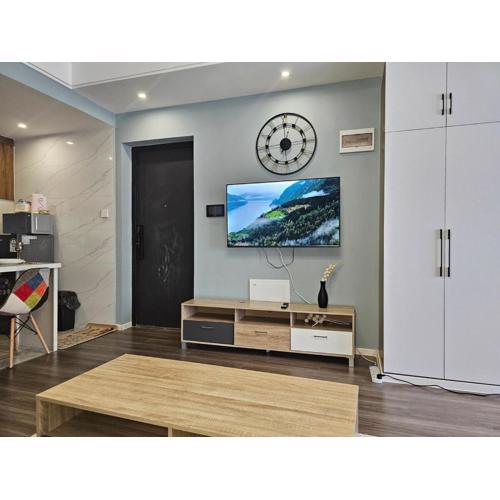 Luxe Apartment City View