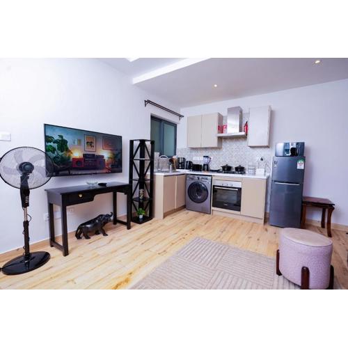 Luxe Apartment For Business Travellers - High Speed WiFi 30mbps