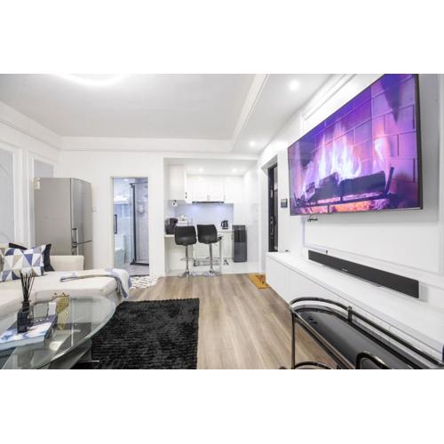 Luxe Hideout , Gym, Pool & Skyline CityViews