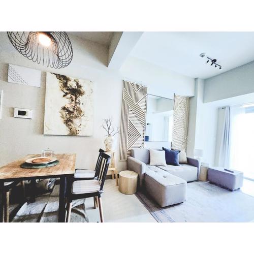 LuxeStaysMnl Cozy Japandi Netflx Pool 400mbps