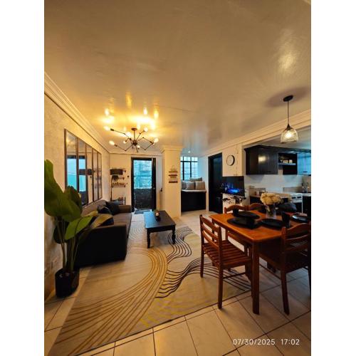 Luxhomme Baguio Guest Homestay with Balcony