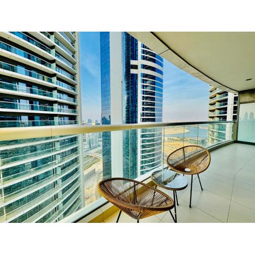 Luxurious 1BR Apartment at Damac Tower, Paramount