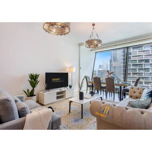 Luxurious 2 Bed Next to Burj Khalifa, Hosted by Desert City Stays