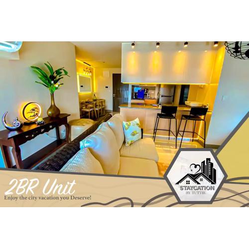Luxurious 2 Bedroom Family Suite plus Maid Rm in Eastwood City