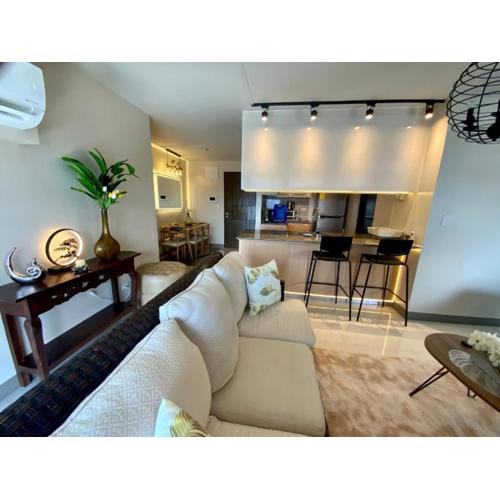 Luxurious 2 BR at Eastwood City