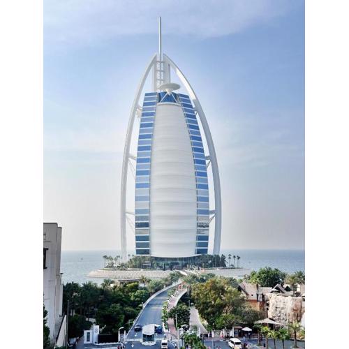 Luxurious 3BR APT Offering Full Burj AlArab Views
