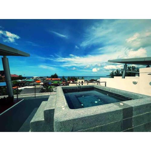 Luxurious 3BR Penthouse Jacuzzi Seaview