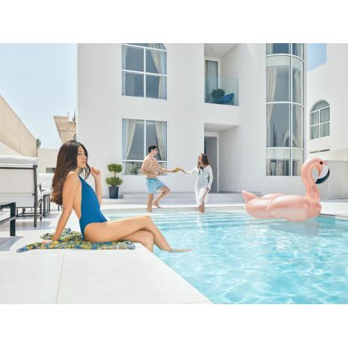 Luxurious 4 BR Villa, Private Pool Umm Suqeim II