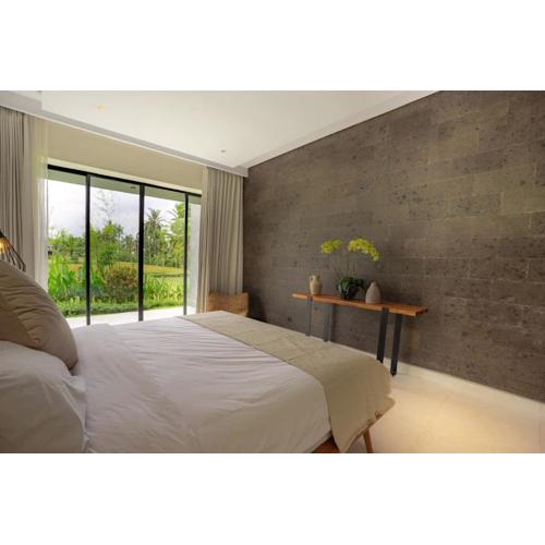 Luxurious 4BR with Rice Fields View Villa Kirana