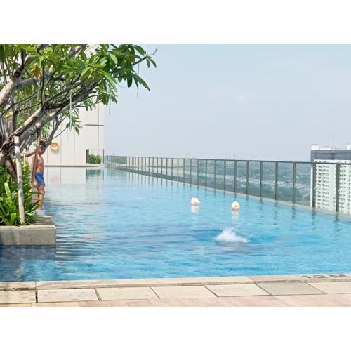 Luxurious Apartement Lebak Bulus near MRT