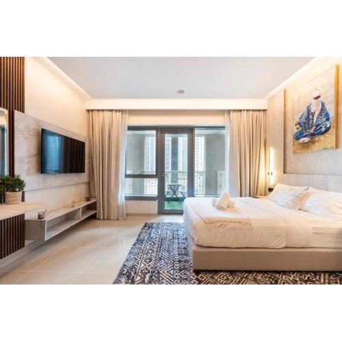 Luxurious Apartment near Burj Khalifa & Dubai Mall