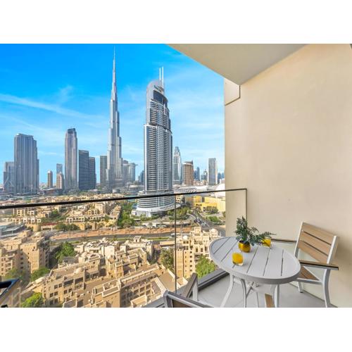Luxurious Apartments in Burj Royale with LED Burj Khalifa Views opposite Dubai Mall