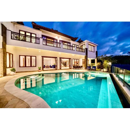 Luxurious Escape in Uluwatu - Ocean Villa with 5 BR and private Pool
