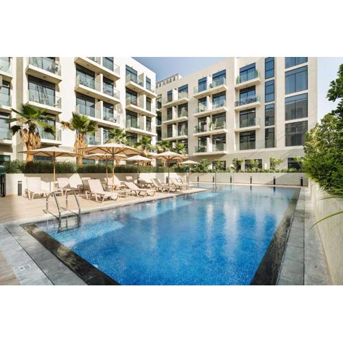 Luxurious Jvc Studio Near Circle Mall & Parks