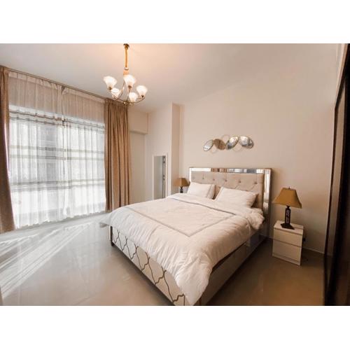Luxurious & Modern 2BR Plus Maid, Sparkle Tower Dubai Marina - 10AB4