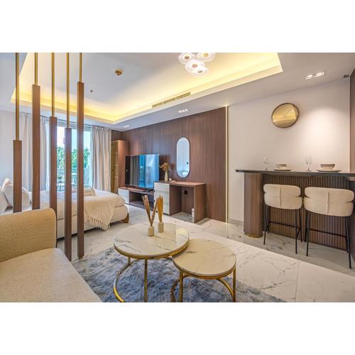 Luxurious Studio with Stunning Burj Khalifa, Pool & Lake Views Steps from Dubai Mall