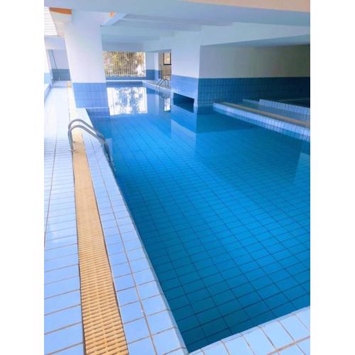 luxurious two bedroom apartment with unbeatable city scenic views