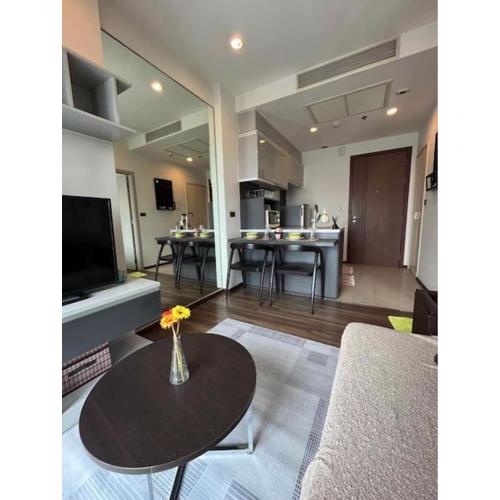 Luxurious Upscale Downtown Apartment