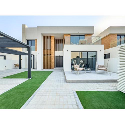 Luxurious Villa on Saadiyat for Large Groups and Families